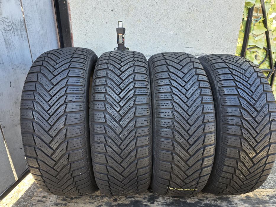 Vând patru anvelope de iarna michelin pilot alpin 6. 195 55 16  / 2921