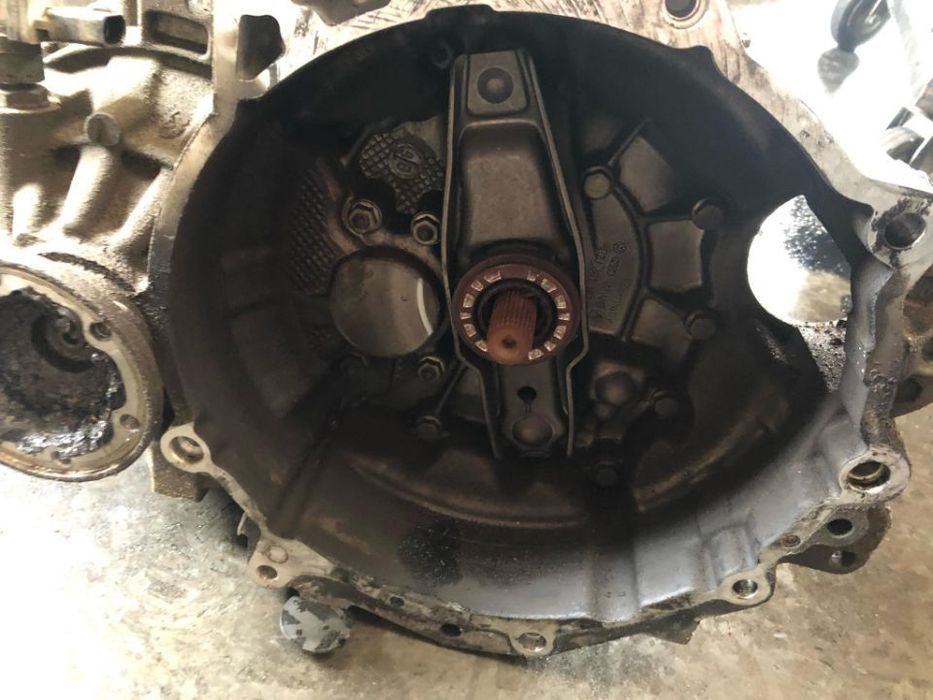 cutie viteza manuala 1.9 tdi vw golf 4  dea