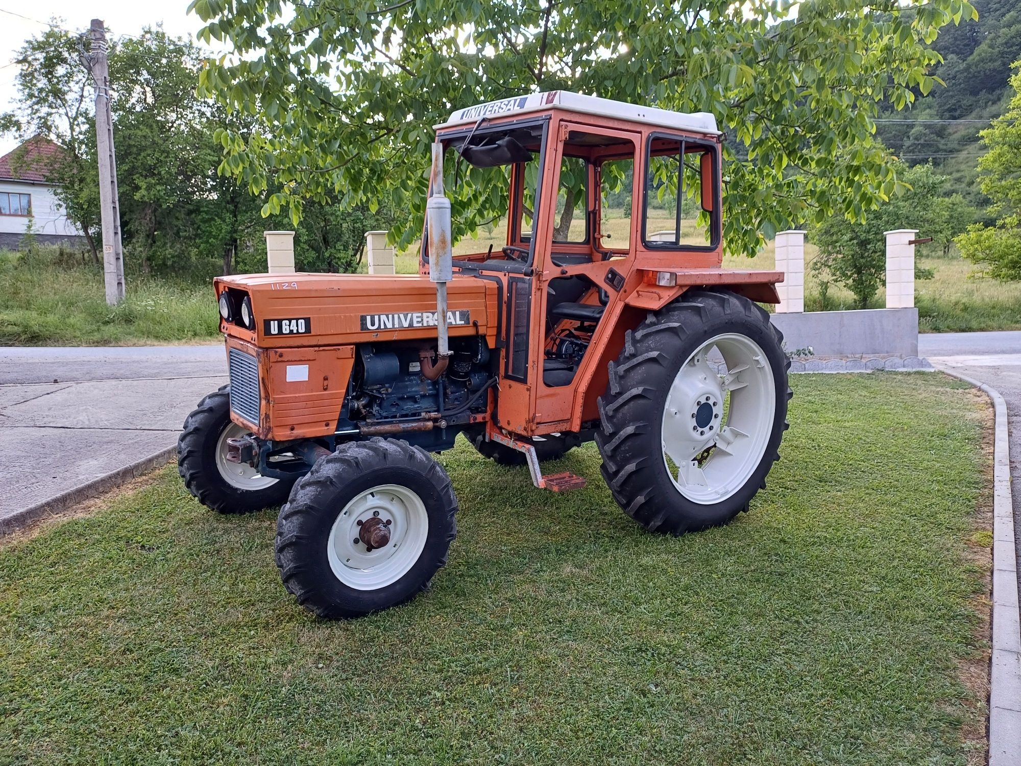 Tractor universal 640 utb fiat agri
