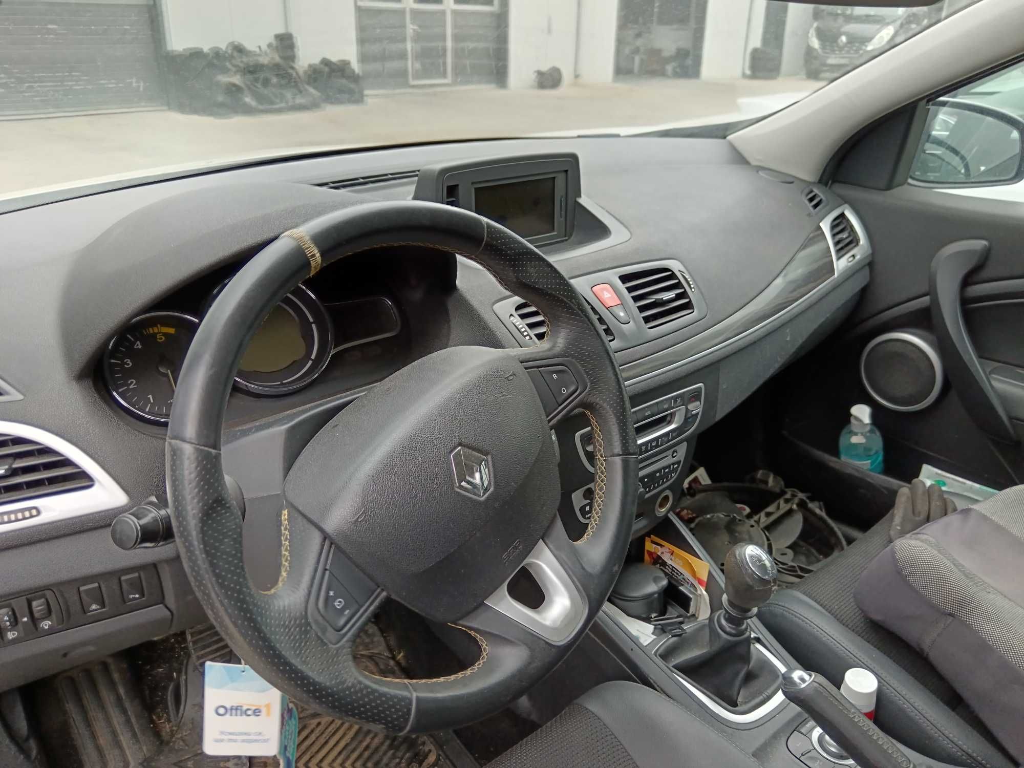 Продавам Рено Меган 3 комби на части 1.9 dci дизел