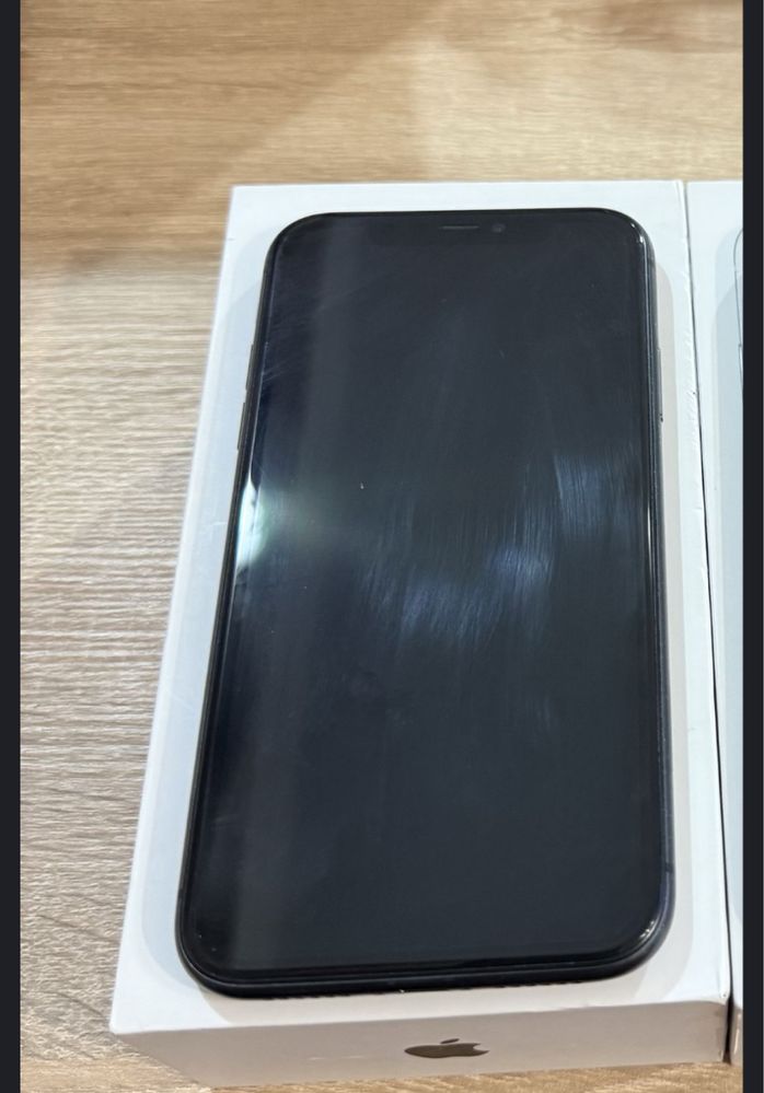 iPhone 11 – 64GB – Ca Nou – Cutie + Încărcător Original