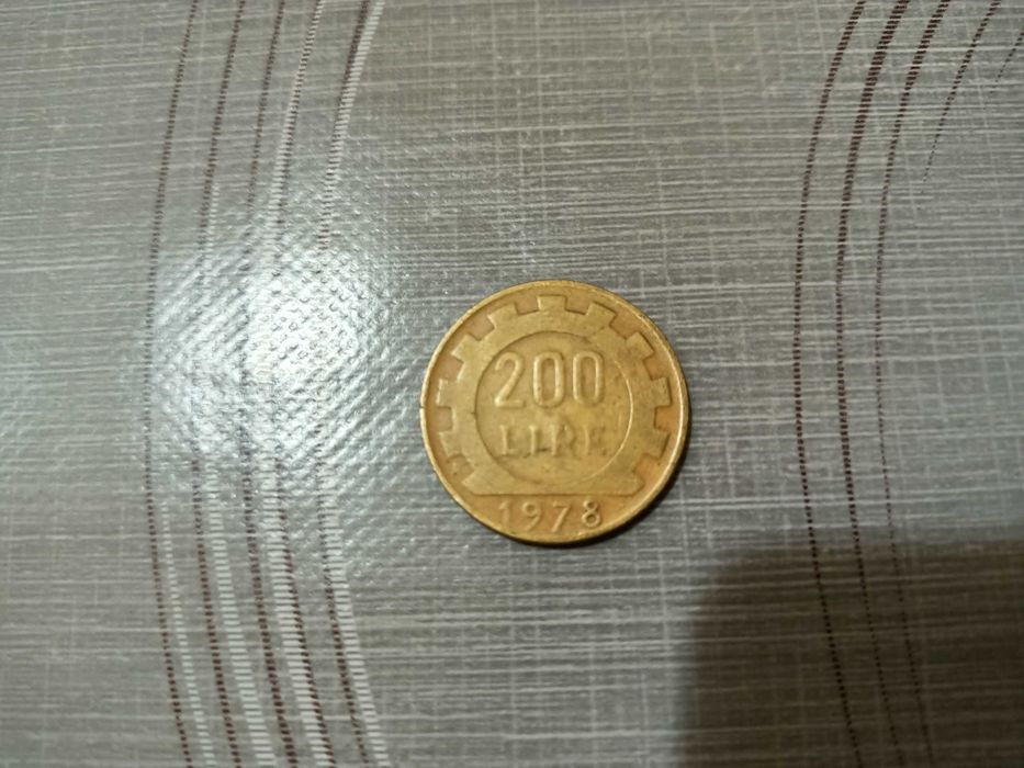 Monede vechi de colecție