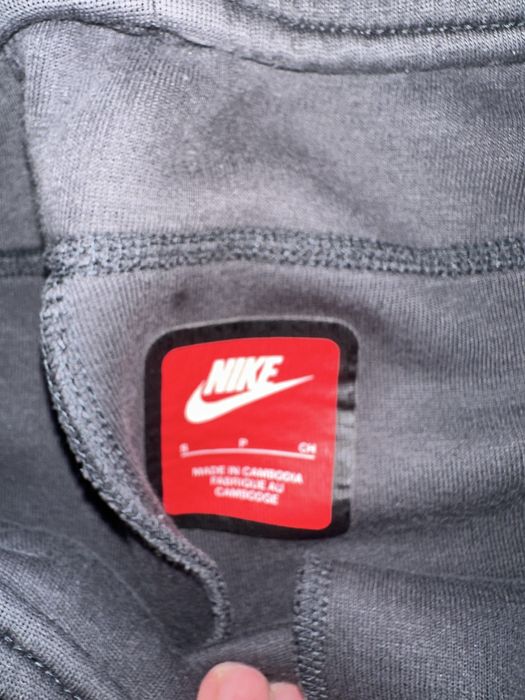 nike tech pants s