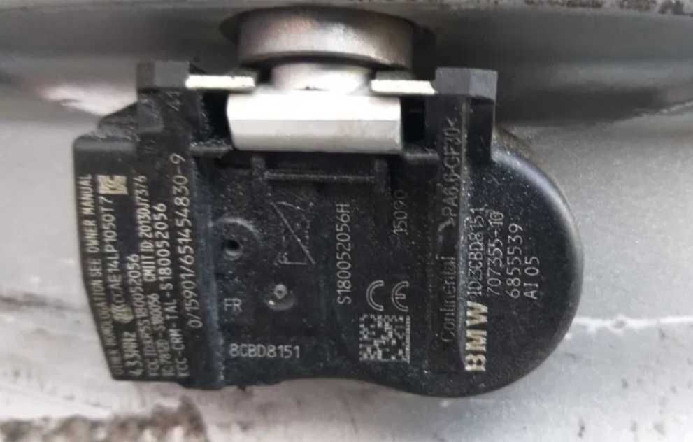 jante bmw 8j×17 cu senzori presiune,