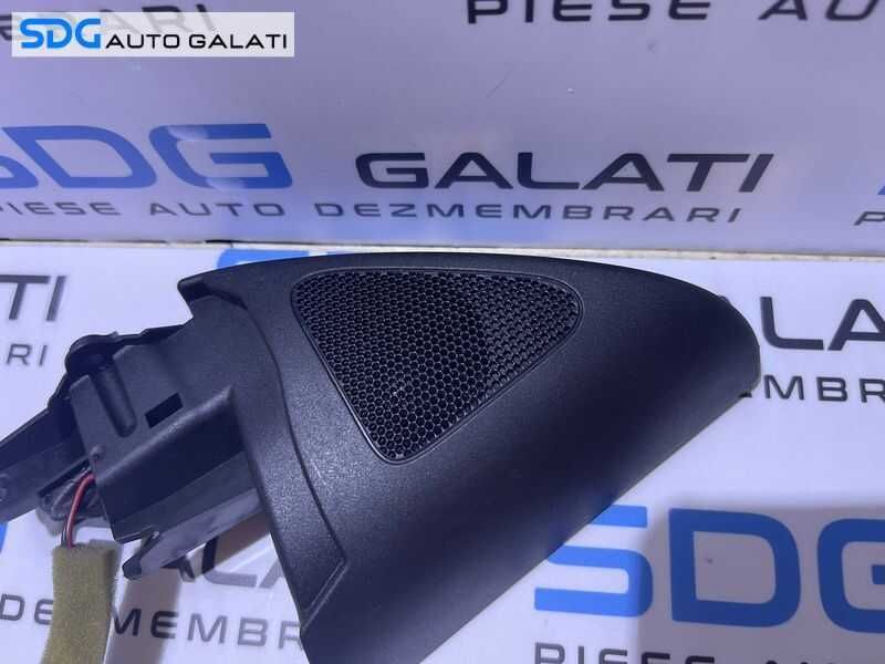 Ornament Capac Plastic Tweeter Usa Portiera Dreapta Fata VW Passat CC 2008 - 2012 Cod 3C8837986 3C8035411 3C8837994A [D0364]