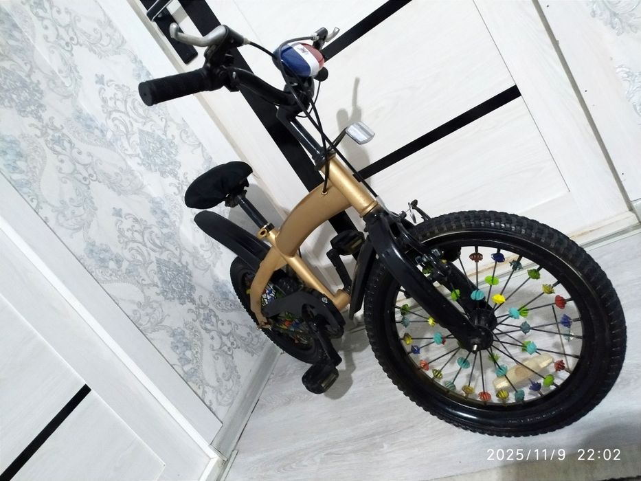 Bolalar 16 ® velosipedi sotiladi