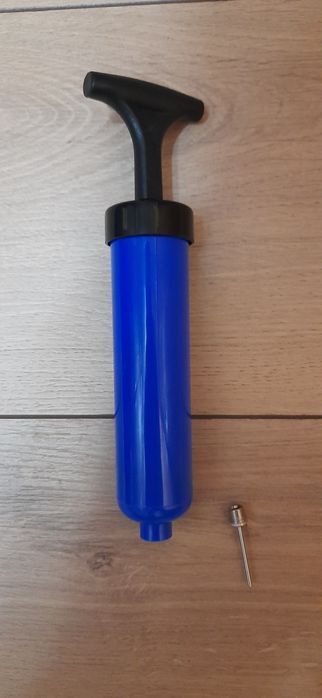 Pompa manuala pentru mingi si bicicleta, Nou!

Livrare în: Caraş-Seve