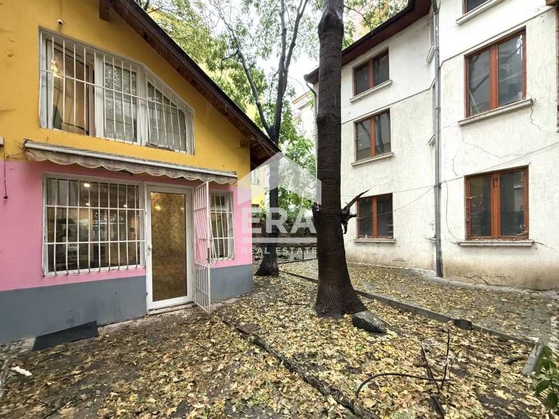 Артистична къща в центъра на столицата - ул. 6-ти Септември