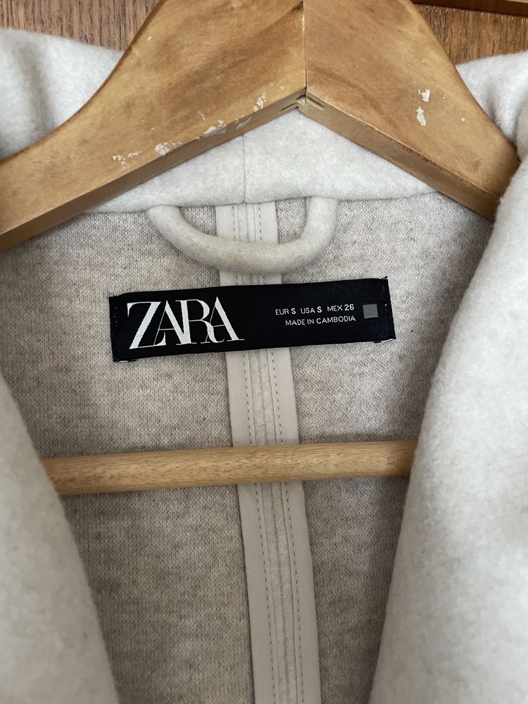 Тренч Zara