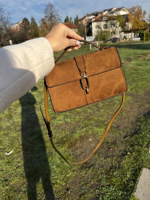 Чанта с къса и дълга дръжка