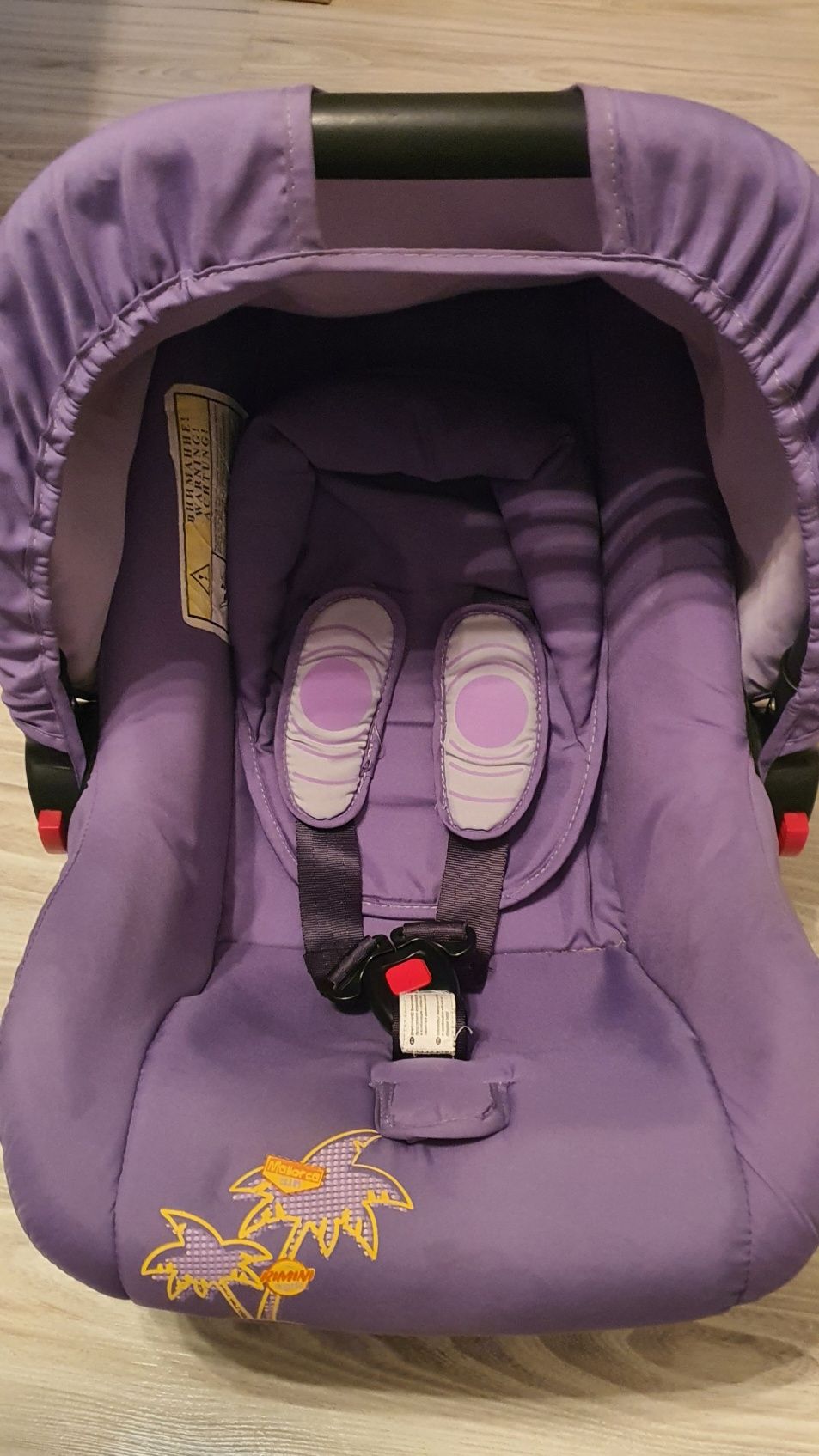 Бебешки шезлонг и столче за кола