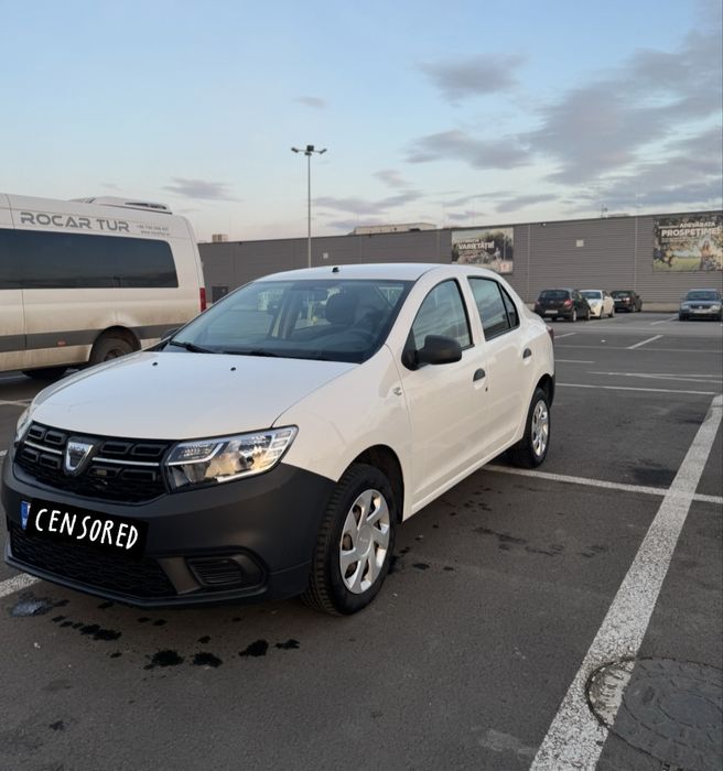 Vând dacia logan