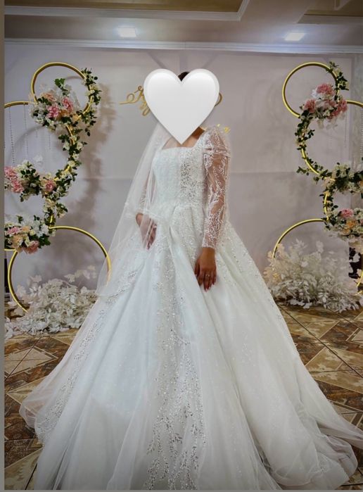 Продам платье. Покупала в свадебном салоне Fler.