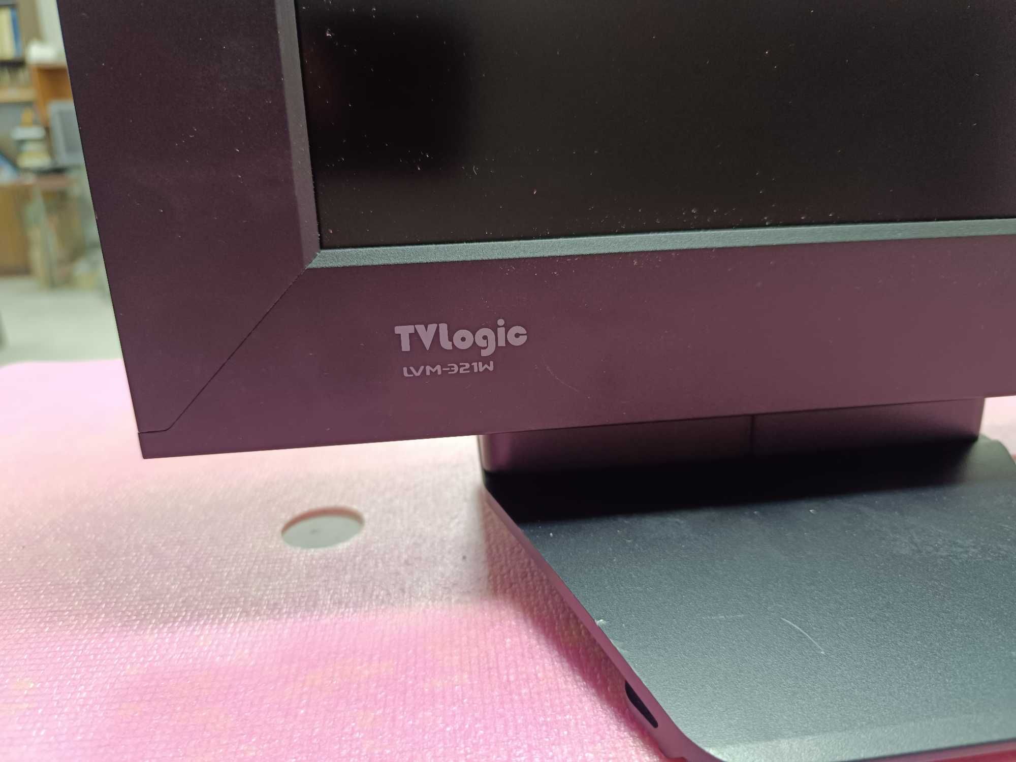 Продаю монитор телевизионный TVlogic LVM-321W