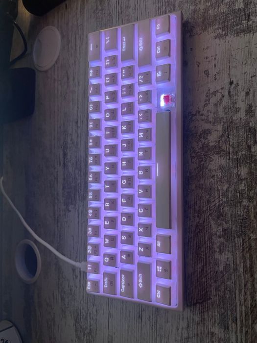 DEXP Bifrost, outemu red
