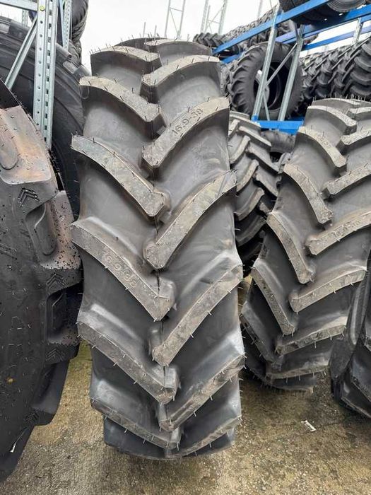 16.9-38 pentru tractor spate cu 20 pliuri PANTHER anvelope noi