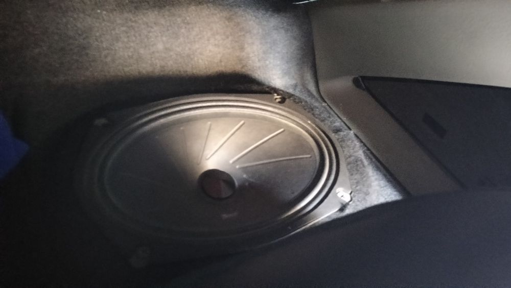 Uselitel Pioner1000w,estradniy kalonka