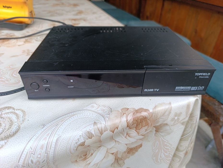 Продам приставку Алма тв