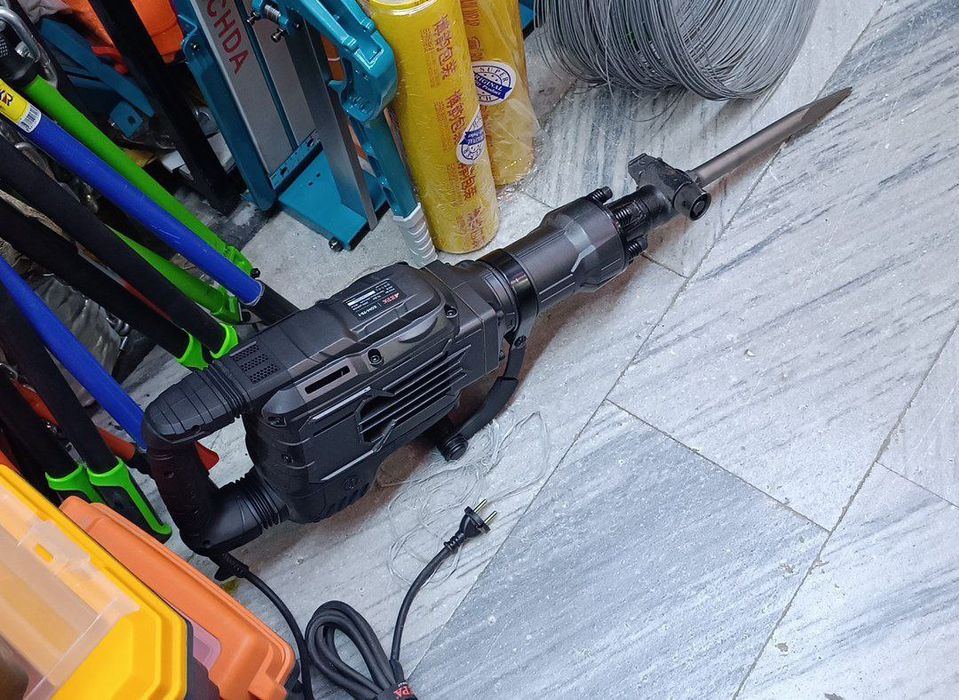 Сдаю отбойник в аренду.