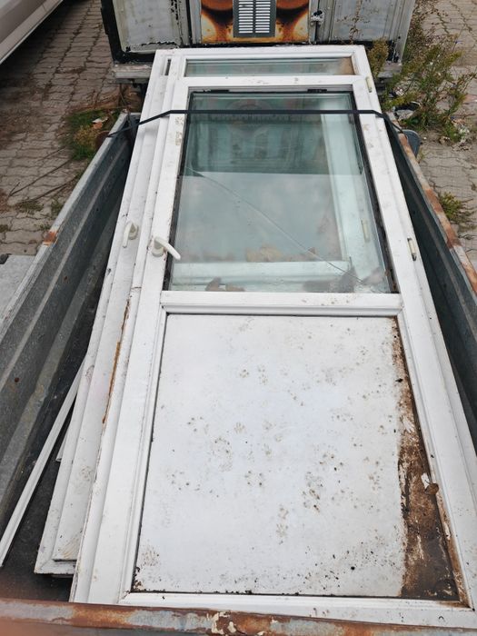 Ușă PVC termopan balcon
