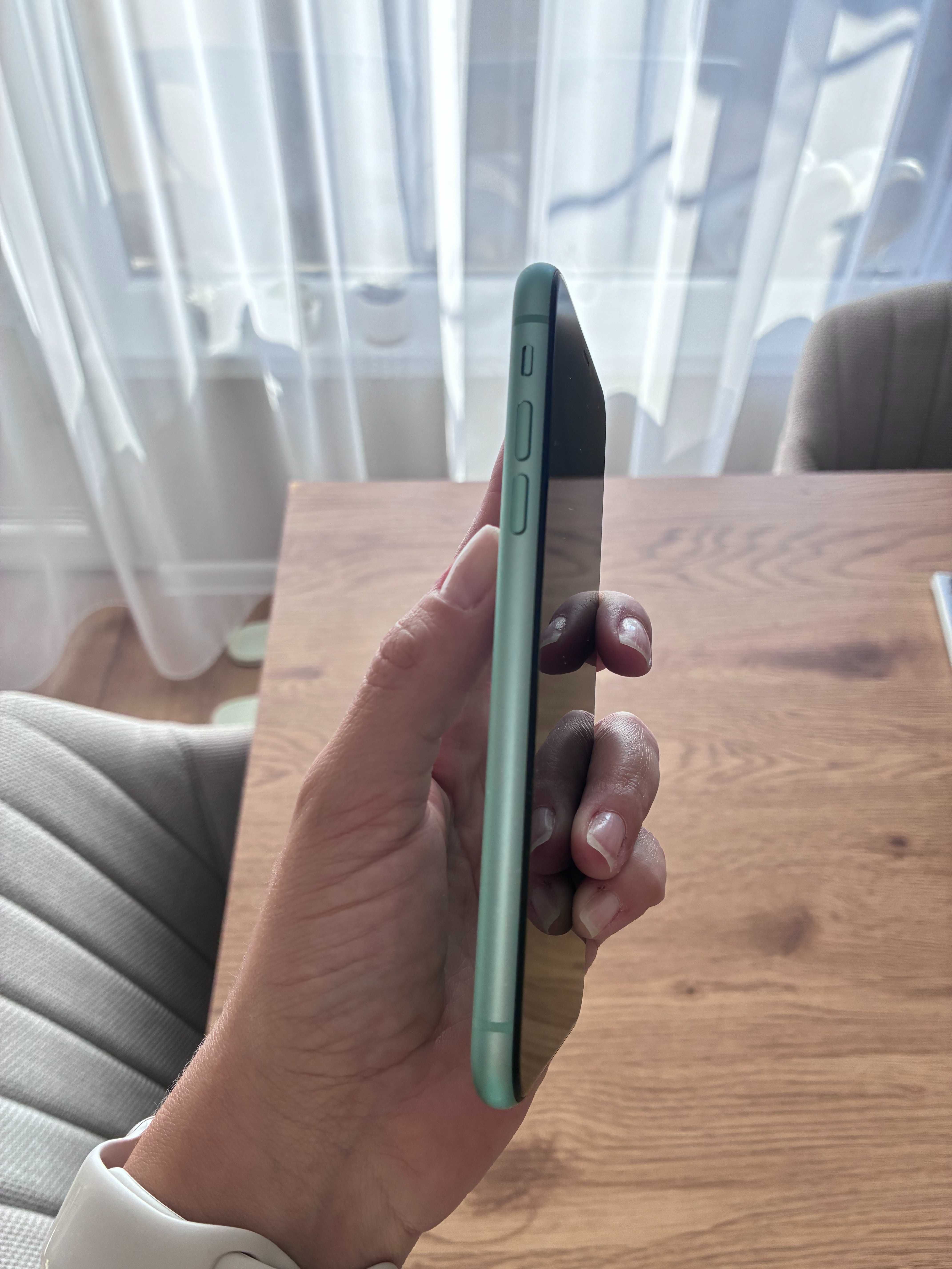 Iphone 11 като нов