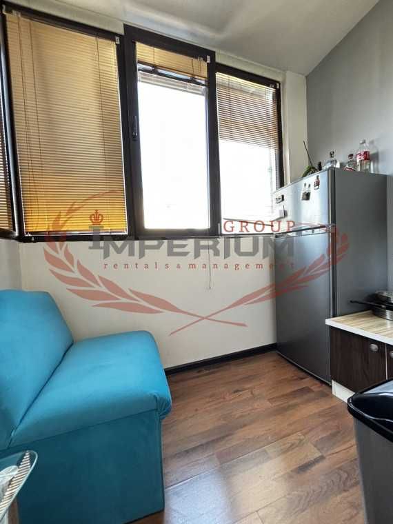 Дава се под наем Тристаен апартамент в Варна, Базар Левски - 80 кв.м за 765 € - Снимка #3