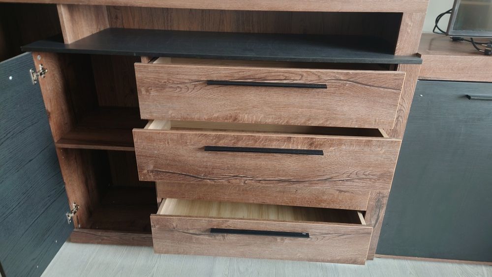 Скрин с чекмеджета