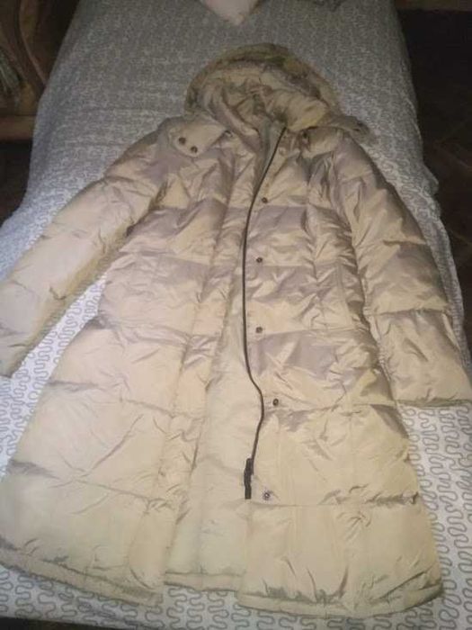 Дамско дълго яке,бежов цвят.H&M