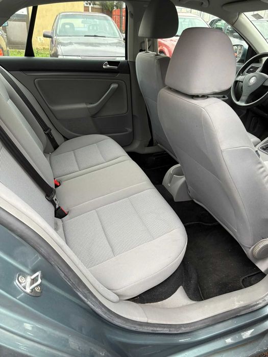 Volkswagen Jetta 1.6 Benzina