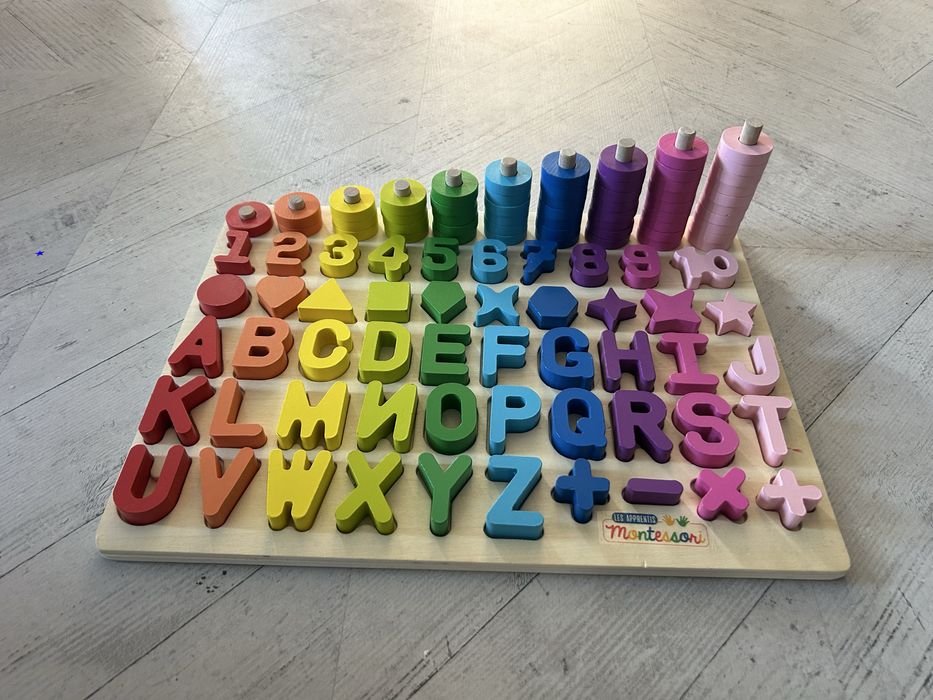 Joc lemn Montessori litere, cifre, forme