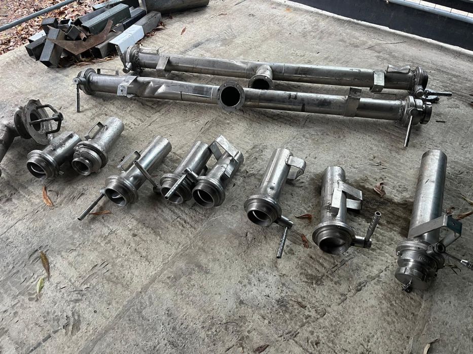 Robinetii cu calpete  inox 4 Toli