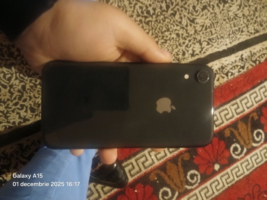 Iphone XR 256GB baterie 100%