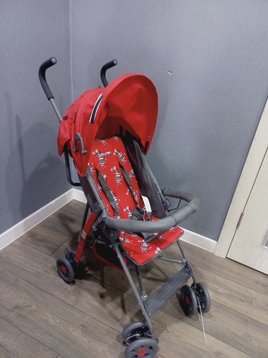 Коляска прогулочная