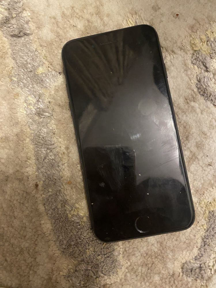 Iphone 7 сотилади 1миллион