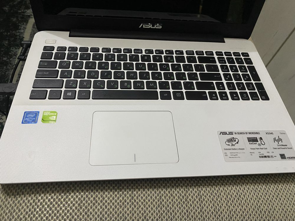 Лаптоп Asus х554 s