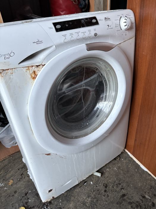 Продам стиральную машину автомат
