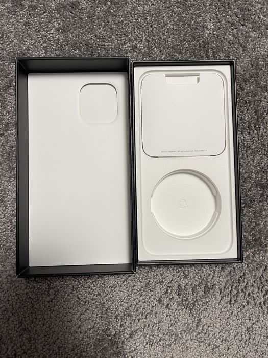 Cutie Iphone 12 pro max Silver 256gb full box