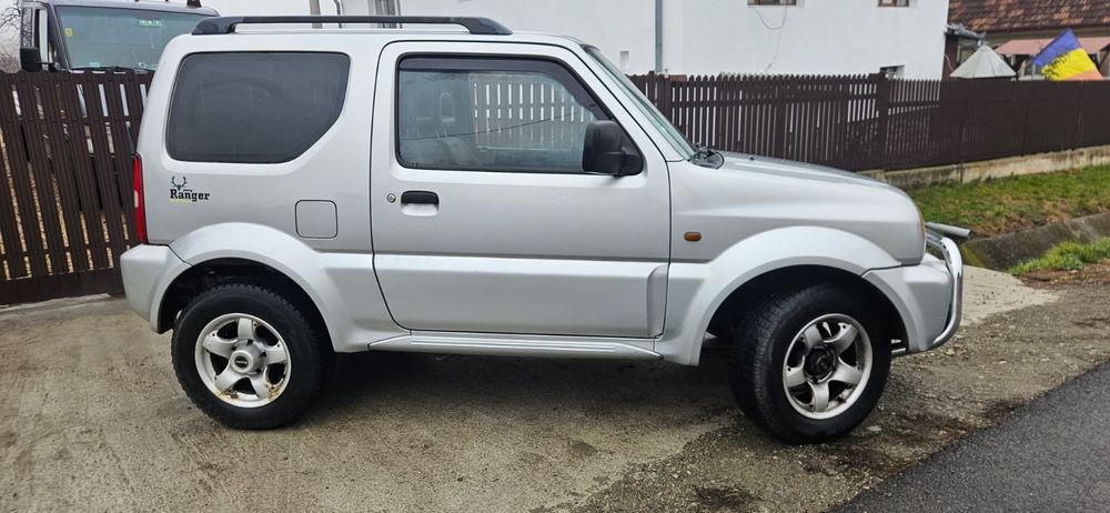 Suzuki Jimny 1.3 benzină / 4x4 / AC funcțional