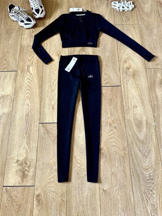 Разкошен сет за спорт от 2 части стегната материя