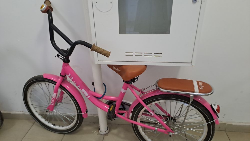 Велосипед почти новый 2-3 раза катались