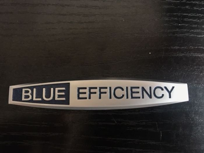 Emblema Mercedes Blue Efficiency metal aripi