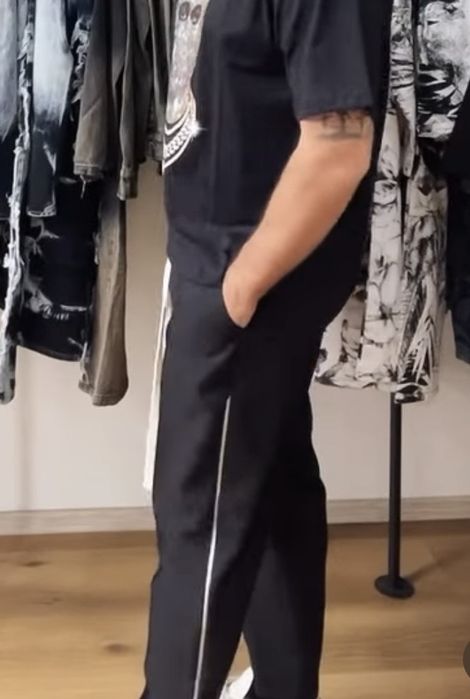 Pantaloni cu Fermoare Laterale si cu Sireturi lungi! Calitate superioa