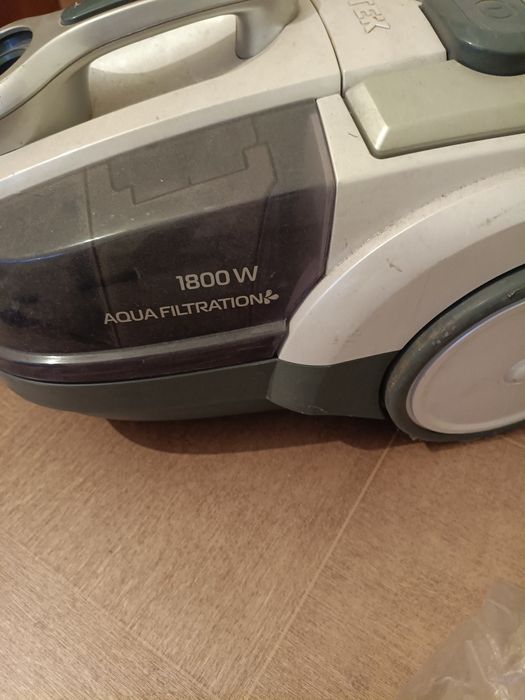 Продам пылесос б/у