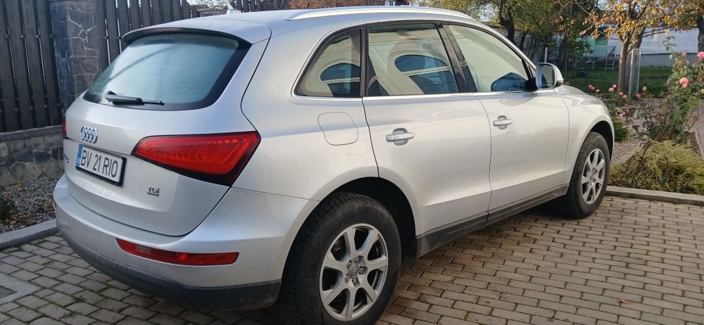 Audi q5  177cp manual  quattro