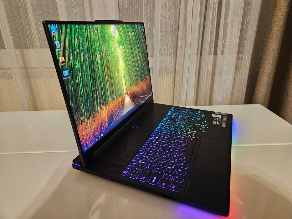 Lenovo Legion 9 16IRX9