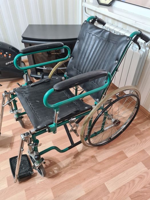 Инвалидная коляска