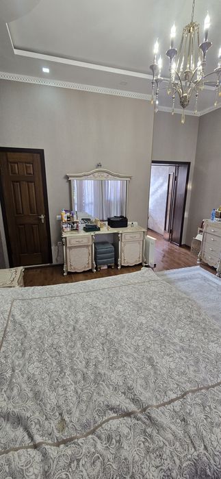 Yakkasaroy zakki vali 19 uy sotiladi