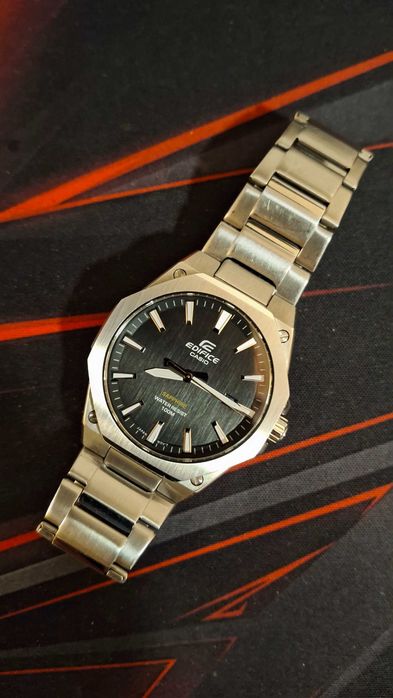 Часовник Casio кварц