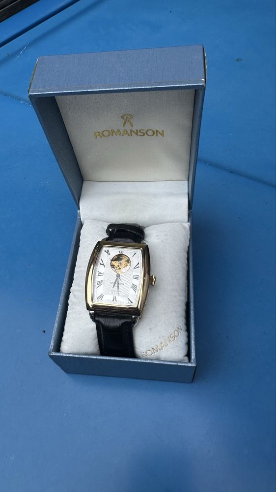 Часы Romanson б/у
