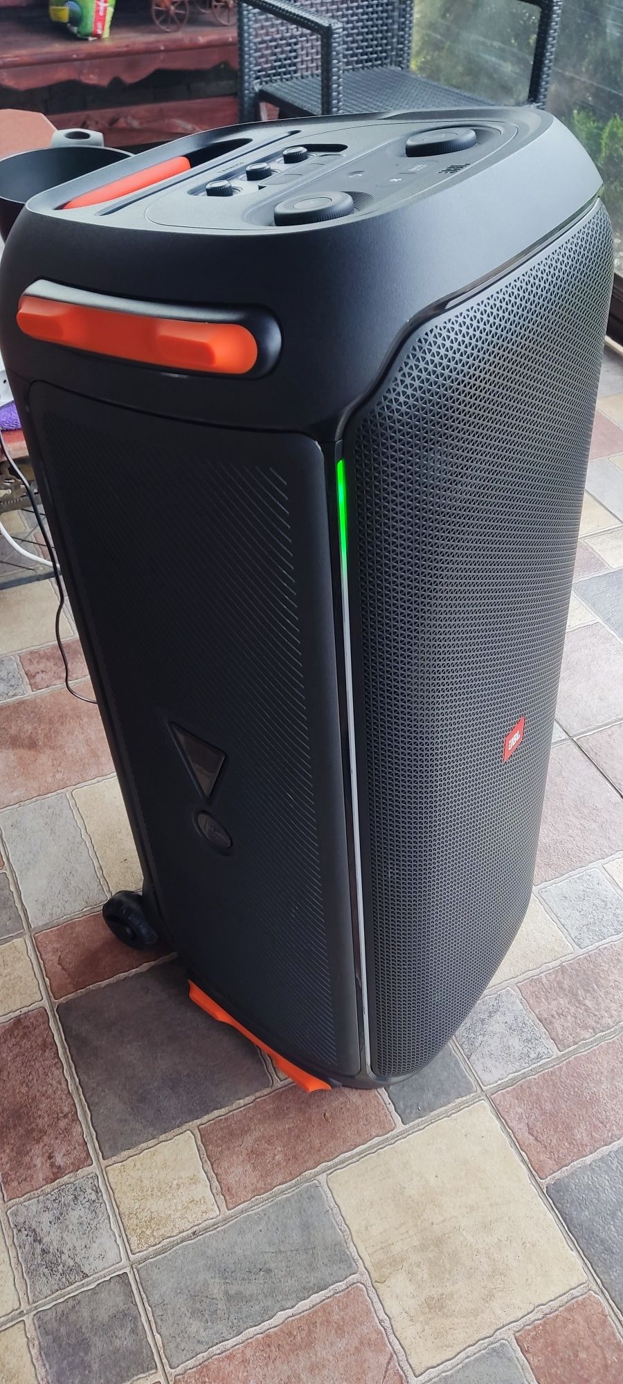 JBL partybox 710/ 2025/800W